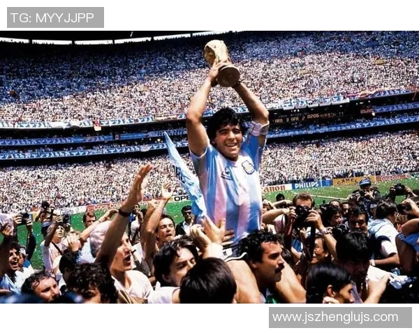 以足球封王的传奇球星们如何创造辉煌并定义时代成就 以足球封王的传奇球星们如何创造辉煌并定义时代成就